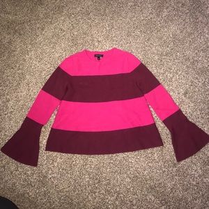 ANN TAYLOR PINK & BURGUNDY BELL SLEEVE SWEATER